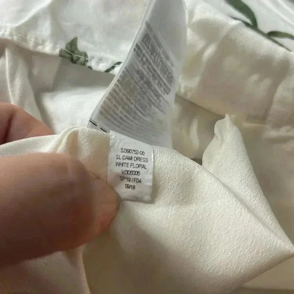 Old Navy White Floral Cami Dress Halter Sumer Fluffy Casual Size Large - Picture 7 of 7